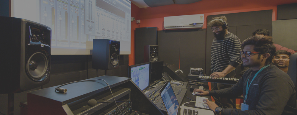 CMR Students sound recording on studio