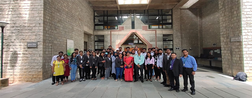 CMR University Students Industrial visit IIM, Bangalore